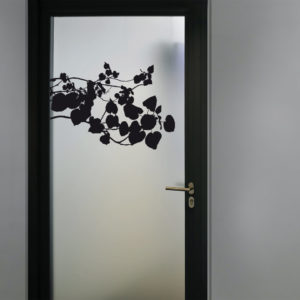 vitrophanie-porte-vitree-film-depoli-occultant-sticker-vegetal-V1L2-mel-et-kio